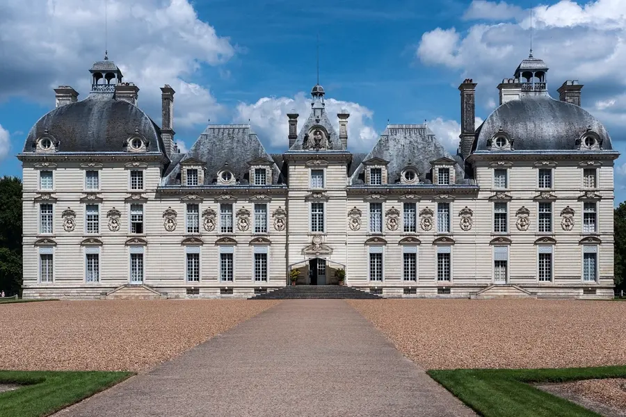 Façade du château de Cheverny